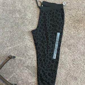 Old navy leopard joggers NWT